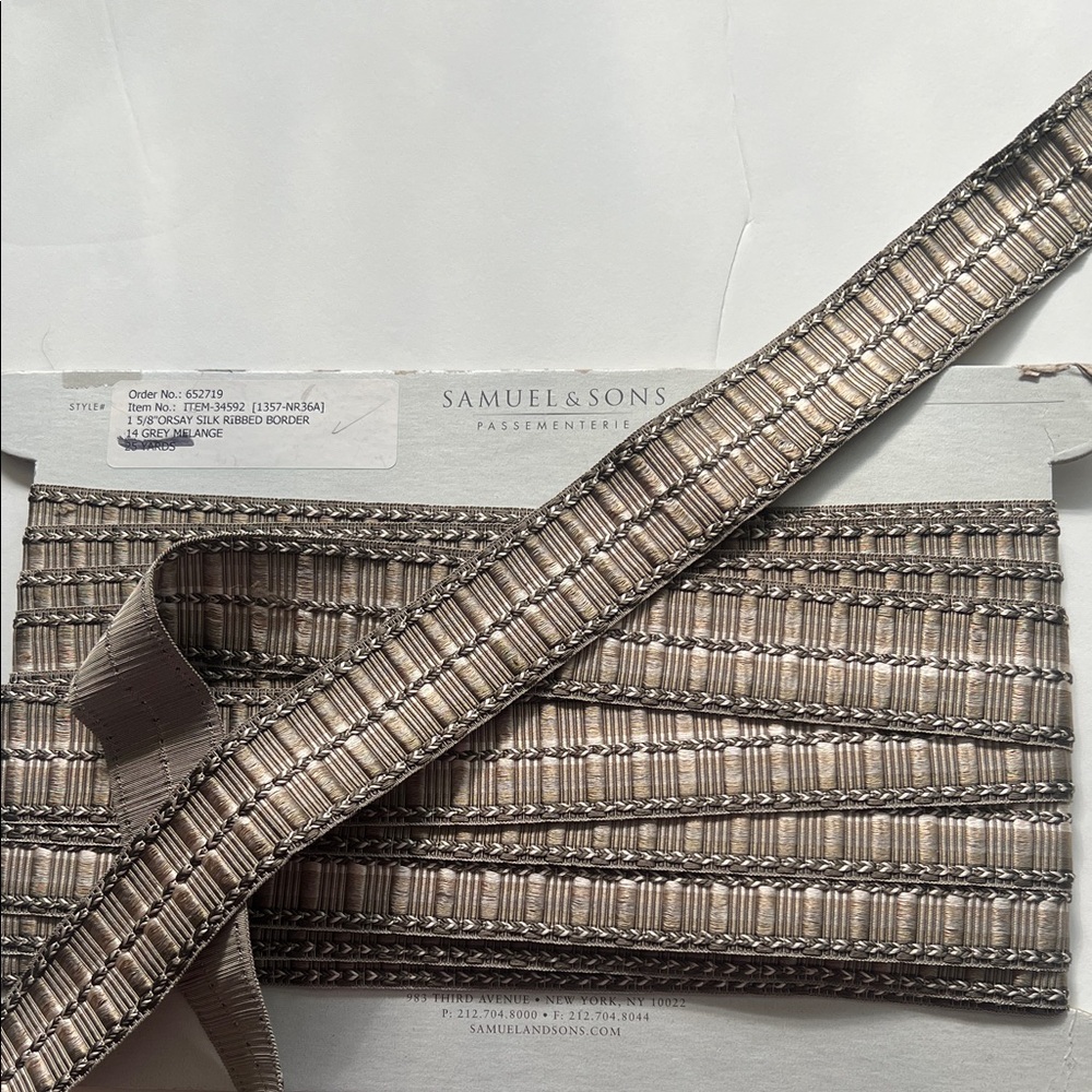 Samuel & Sons 1 1/5” Orsay Silk Ribbed Border tape. A little over 10 yards!